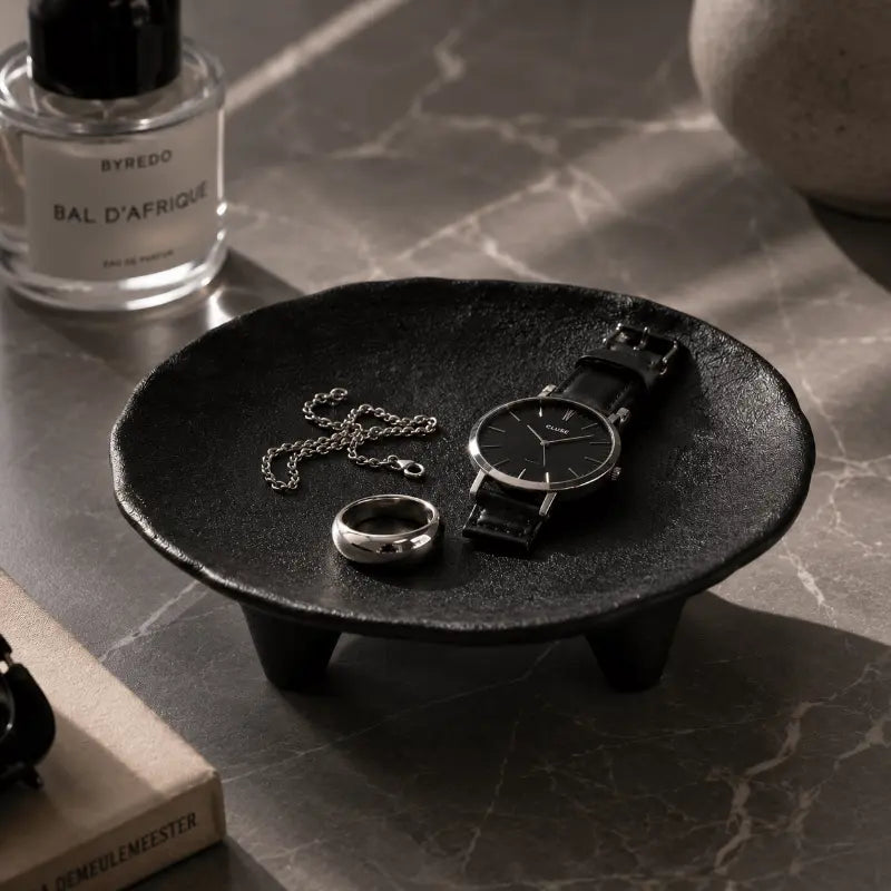 Ceramic decorative tray for jewellery and desktop décor