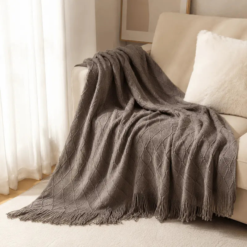 Chunky knit tassel throw blanket for living room and bedroom décor