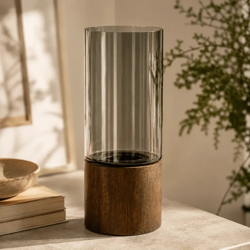 Retro glass decorative vase for elegant home décor