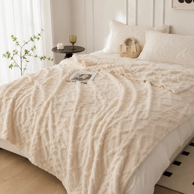 Soft coral fleece blanket for living room and bedroom décor